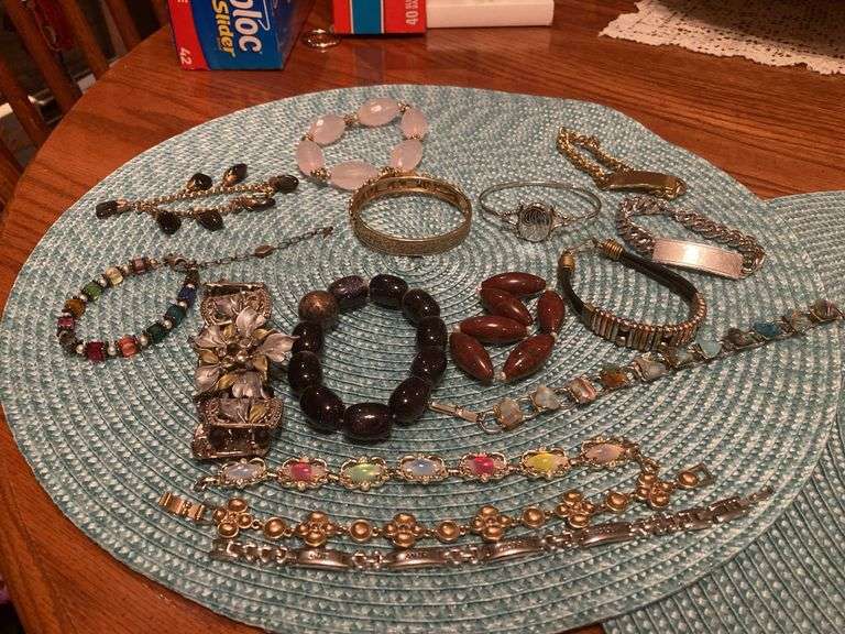 Bracelets image