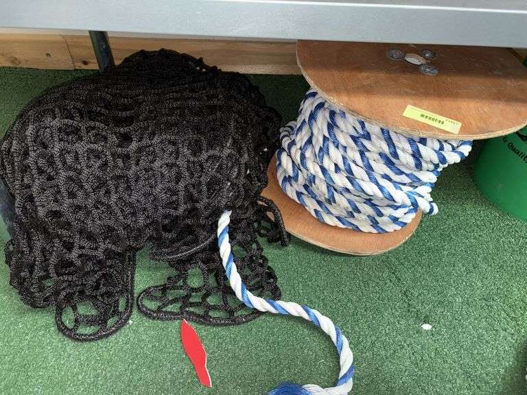 Pool rope and net image