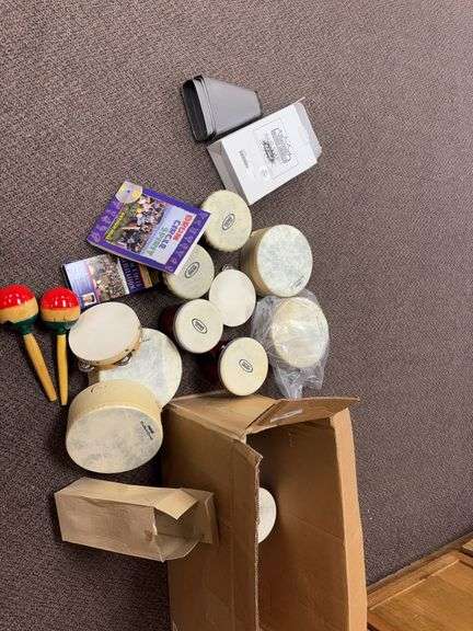 Music instruments and books image