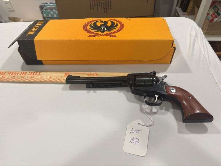 Sturm Ruger & Co. revolver model single six new model S#264-44930 cal .17 HMR with box image
