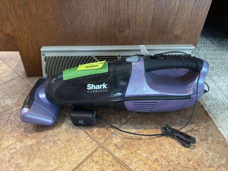 Shark cordless hand held vac image