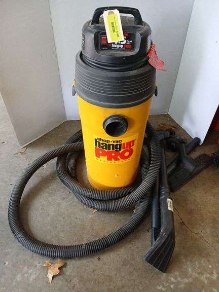 Shop Vac hang on wet/dry vac and accessories image