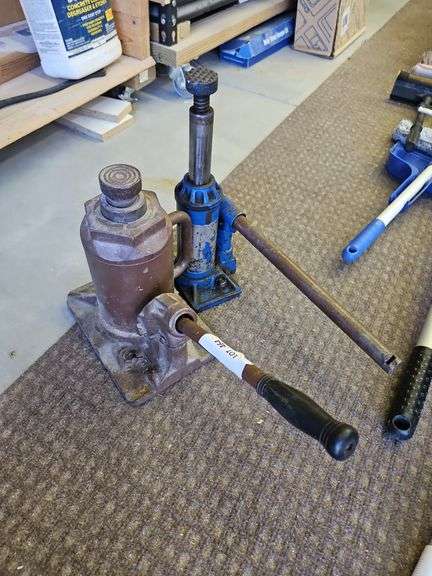 Bottle Jacks image