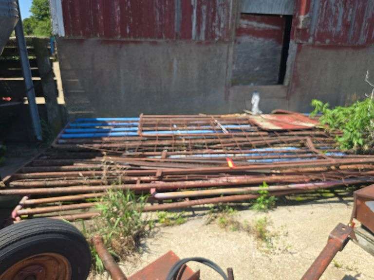 Pile of gates various lengths, heights and condition, hog panels and t posts also image