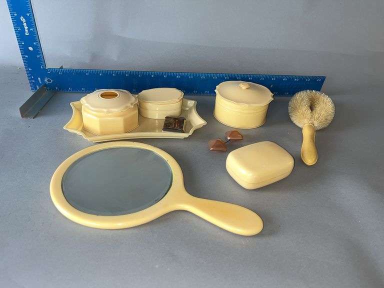 Celluloid dresser set image