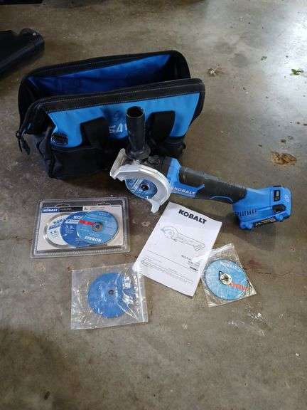 Kobalt 24V mini saw, blades and 2Ah battery, bag image