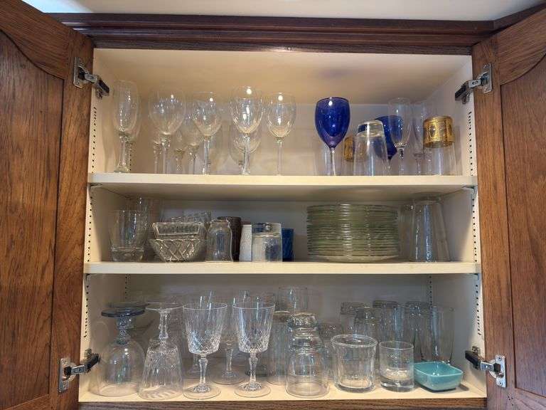 Various pieces clear stemware, drinking glasses, salad plates, etc “B” image