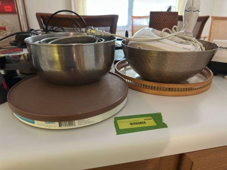 Stainless steel mixing bowl set, corn popper, waffle iron and more