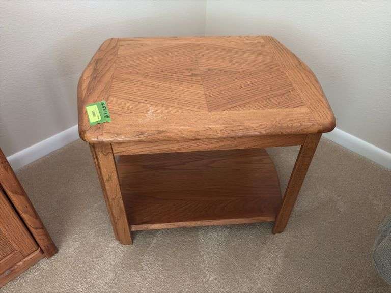 Oak lamp table 22 x 28