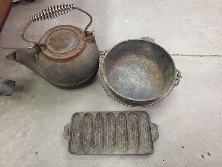 Cast iron various pieces image
