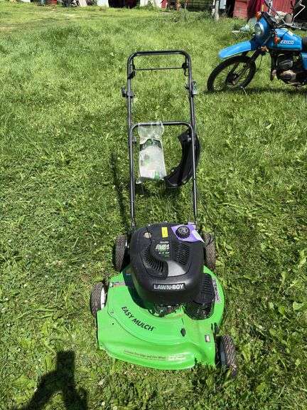 Lawn Boy silver pro series Model 10323 mower image