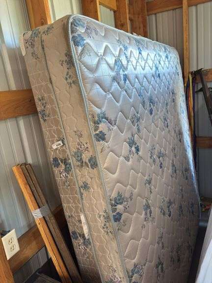 King size mattress and boxspring with Hollywood frame image