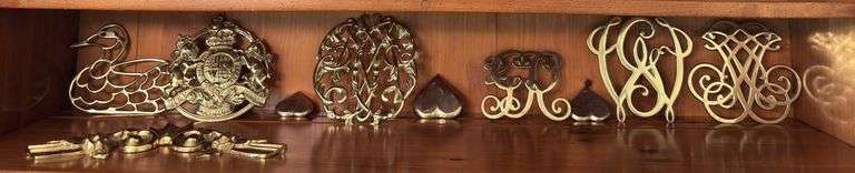 Various pieces of brass decor image
