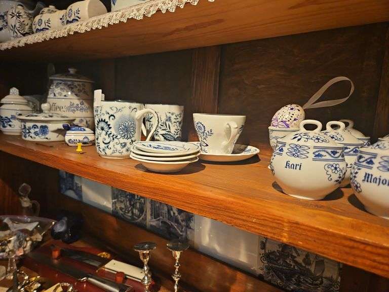 Blue Onion Glassware - Middle Shelf in Cabinet (Bring Boxes to Pack) image
