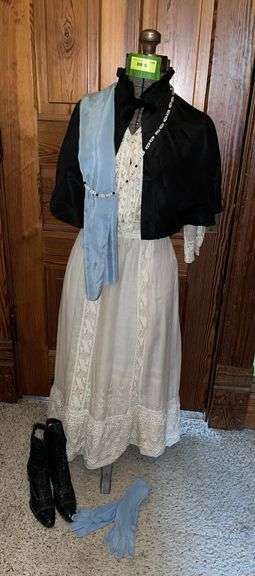 Dress form and clothes image