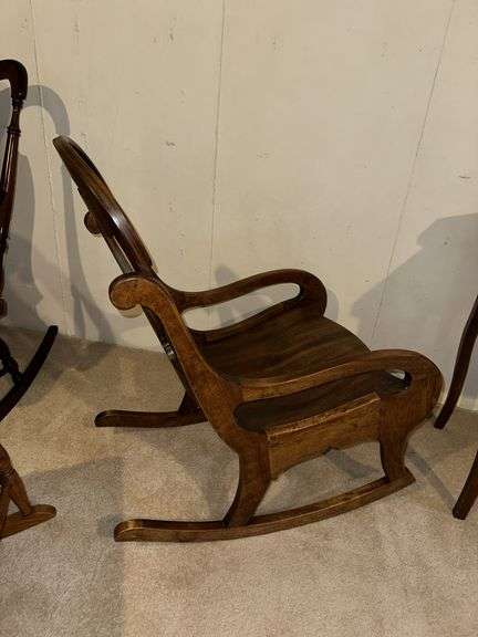 Mahogany and walnut arm rocker w/ inlaid back