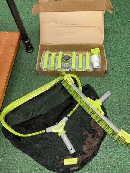 Pool cleaning tools-Net, broom and vacuum , Animal brand image