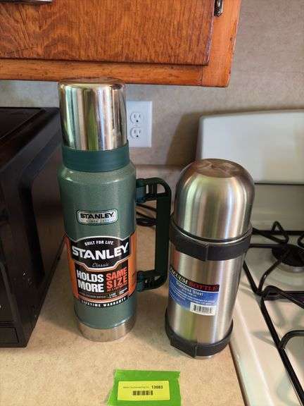 Stanley 1.4qt thermos and stainless steel 33oz vacuum bottle. BOTH NEW image
