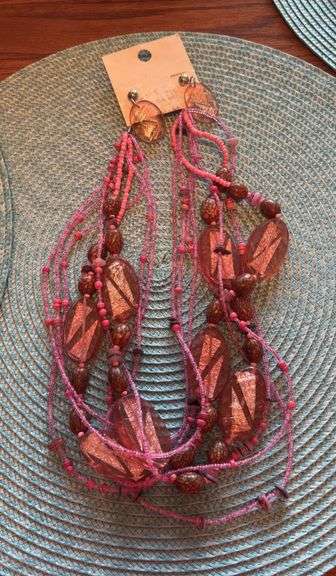 Costume jewelry necklace/earring set image