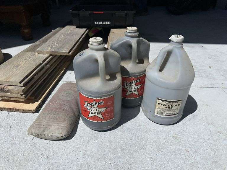Lead shot-1 gallon of 7.5, 1 partial gal of 9, one partial of 8, (1) 25# bag of 7.5 *Marked as LOT 12* image
