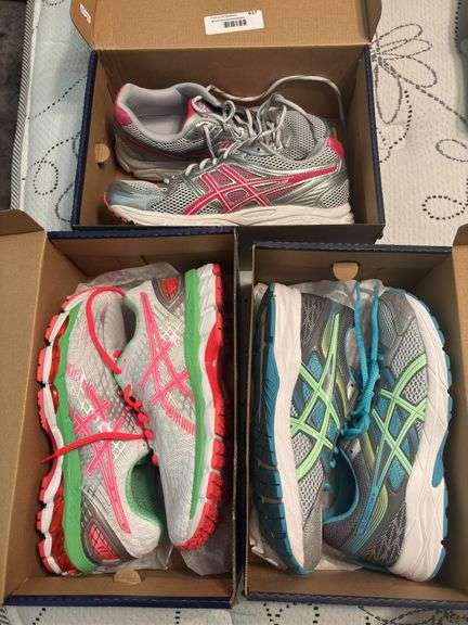 Three Pair of ladies ASIC brand tennis shoes two are brand new in box one very lightly worn all size 9 image