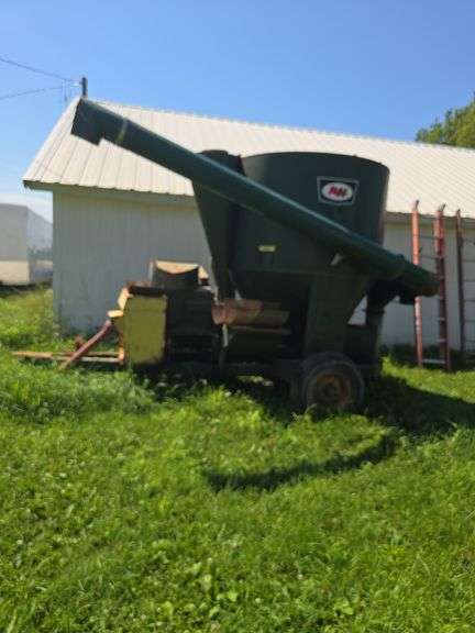 Arts-Way 325 A grinder mixer, this may be parts we have no idea image