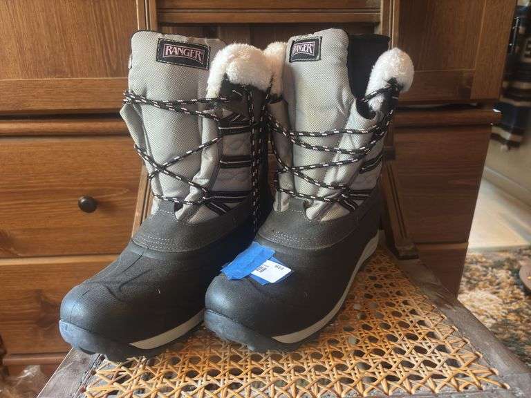 Ranger size 10 insulated ladies boots - appear brand new image