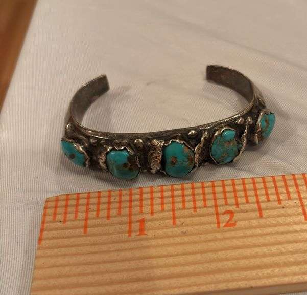 Native American Five stone turquoise cuff bracelet image