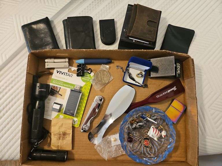 Men's Wallets, Money Clip, Zippo Lighter, Flashlights, Ash Tray image