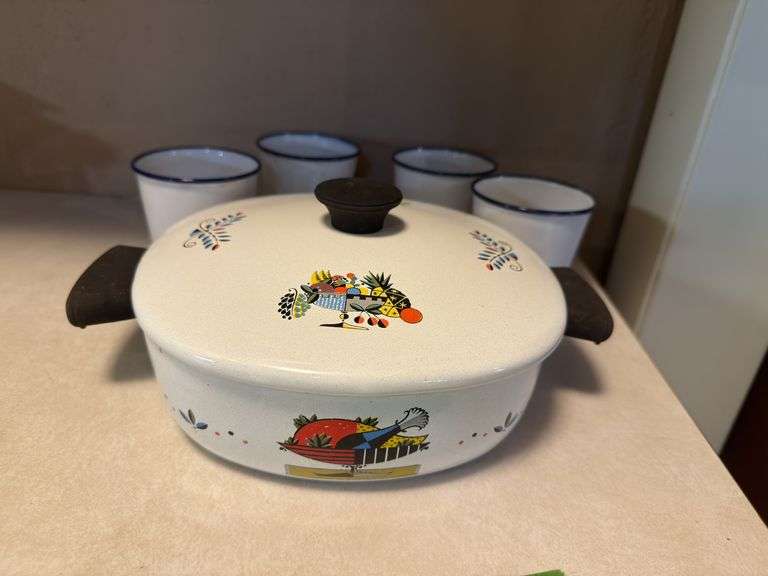 Enamelware casserole and 4 enamel cups marked Sweden image
