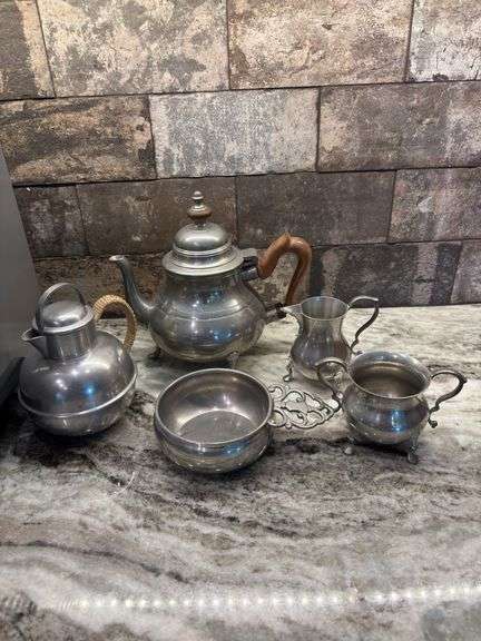 Williamsburg pewter tea set
