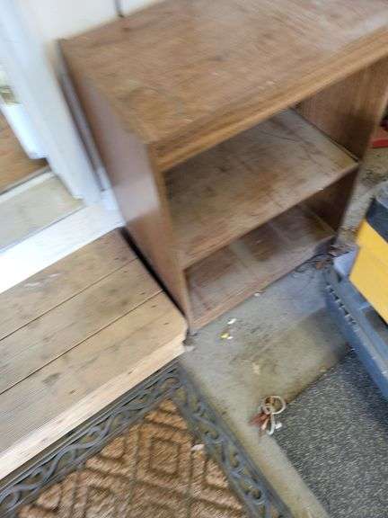 Shelf on wheels 22x14x29