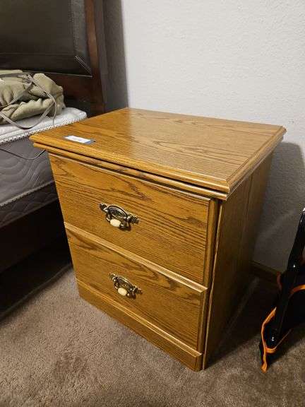 Nightstand,  22 x 16 x 24h