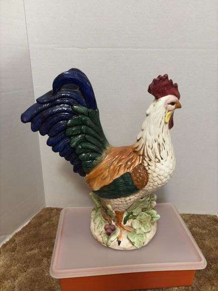 Tupperware craft container and ceramic rooster