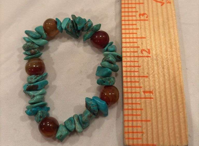 Turquoise bracelet image