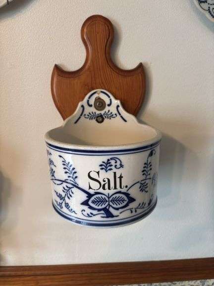 Blue Onion Salt Box image