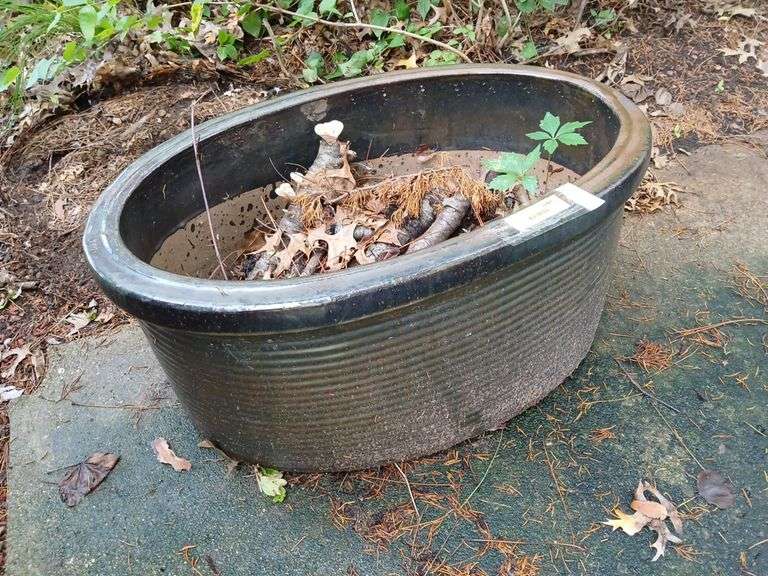 17 x 27 ceramic oval planter image