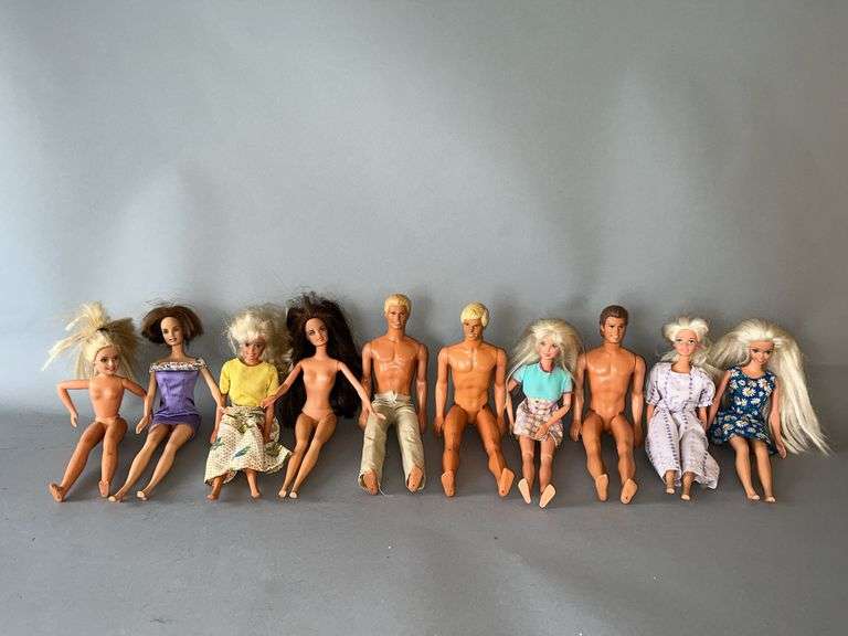Barbies & Kens some look alikes, etc... image