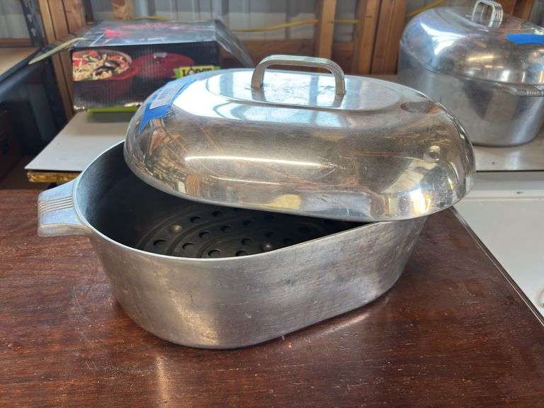 Wagnerware Sydney 0 Magnalite 4267-P aluminum roaster image