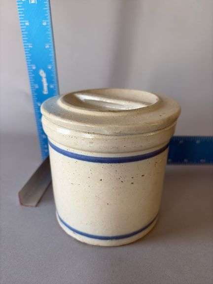 Unmarked beater jar with lid image