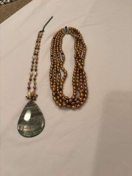 Cultured Pearl necklace, Necklace image