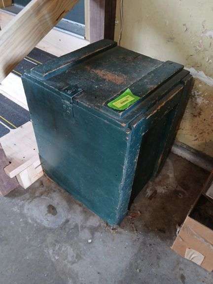 Small munitions box used for kindling image