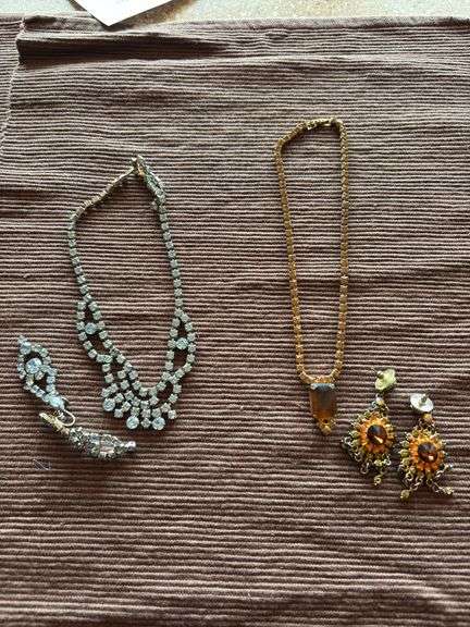 Bling necklaces/earring sets image