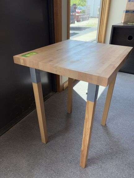 20x23x28 table Great for just about anything!