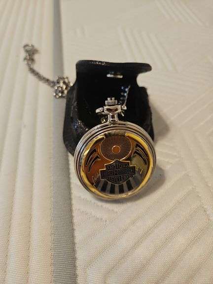 Harley Davidson Pocket Watch, Working image