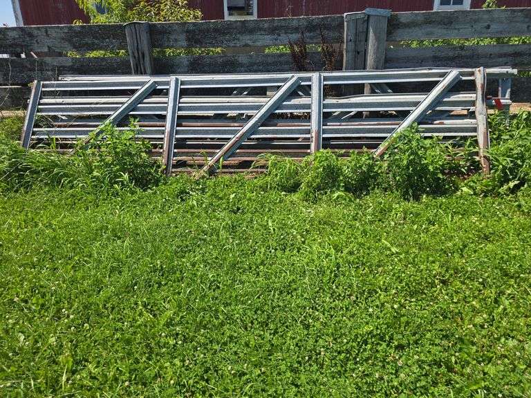 (3) 16' galvanized gates 35", 45" & 54" tall image