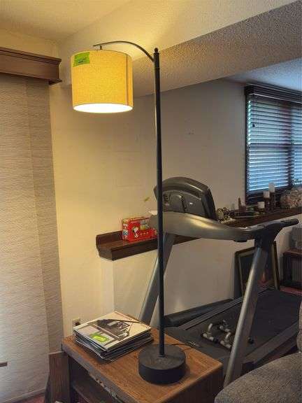 5’ tall floor lamp