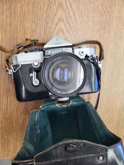 Petri Flex camera image