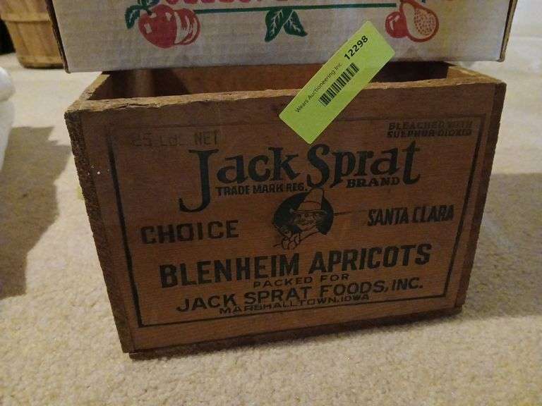 Nice old Jack Spratt apricot box and berry tote