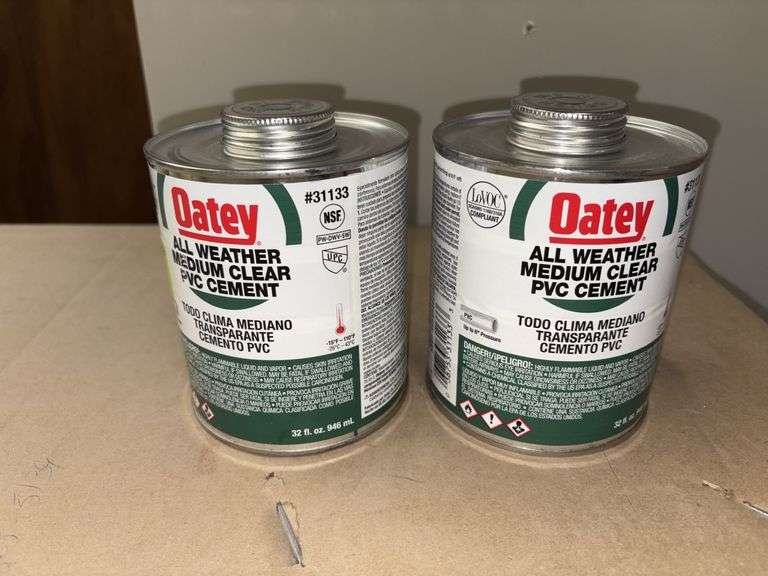 (2) 32oz cans Oatey all weather medium clear PVC cement image